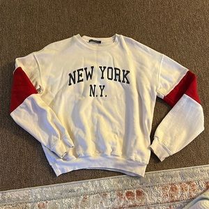 Brandy Melville Crewneck
